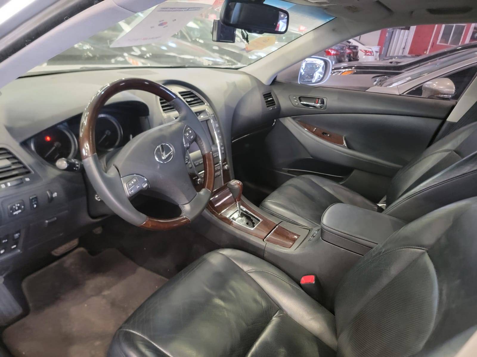 2011 LEXUS ES 350 — 79534 KM — Lot 428819 — Main - Marhaba Auctions Used Cars - Image 7