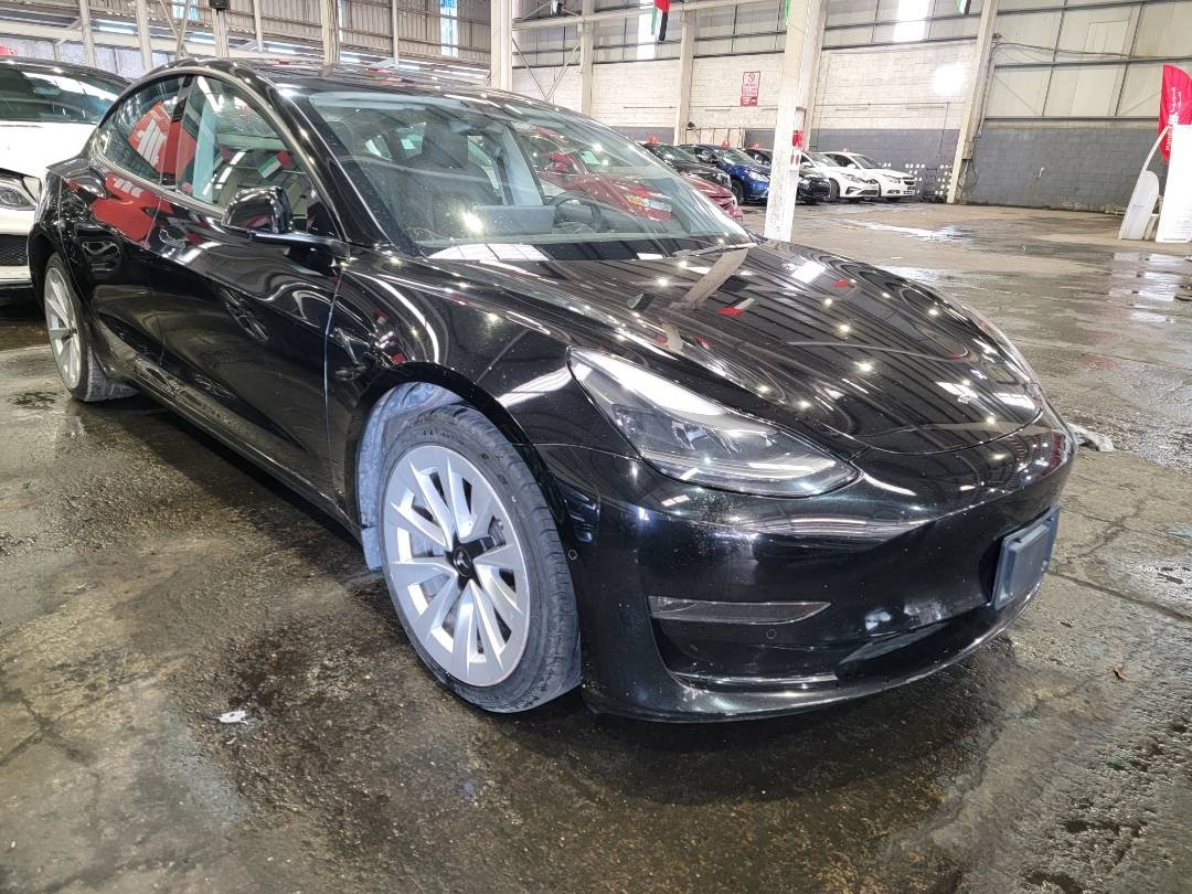 2022 TESLA MODEL 3 — 72989 KM — Lot NF231631 — Main - Marhaba Auctions Used Cars - Image 3