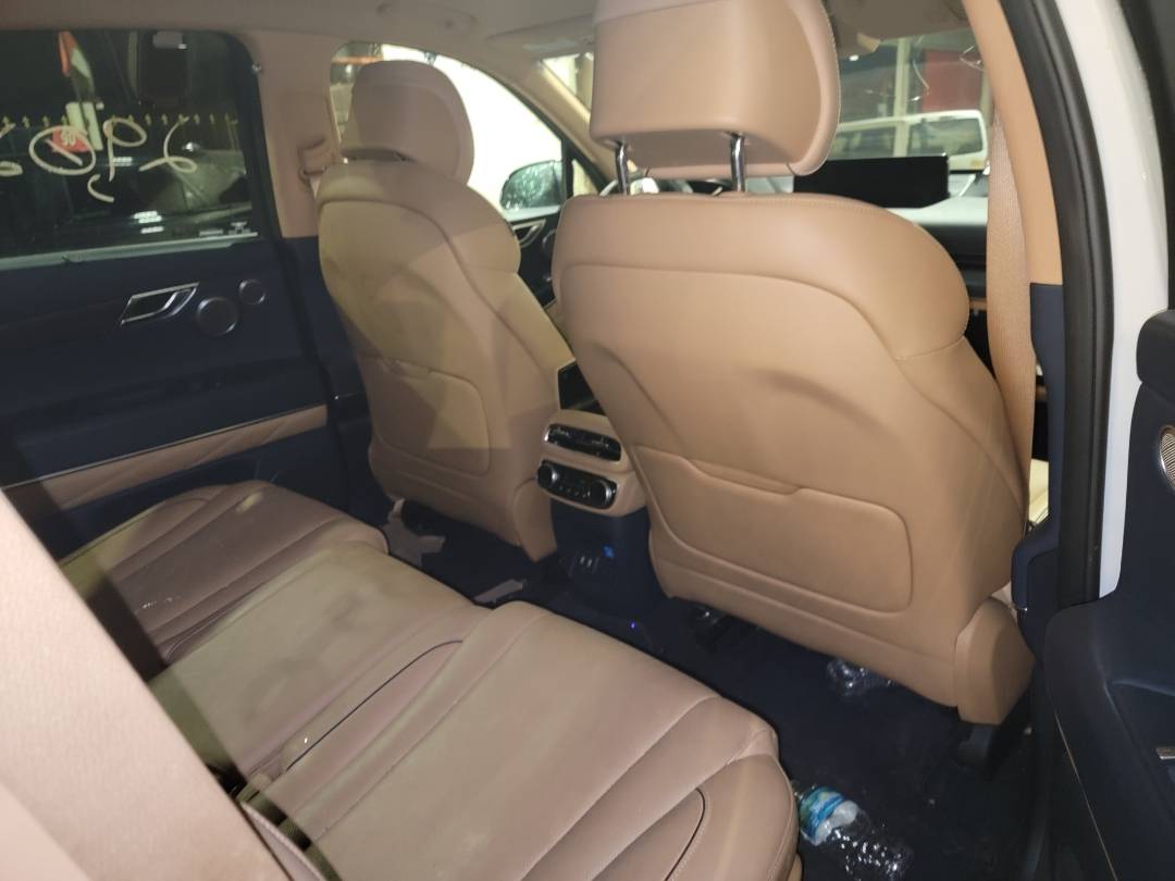 2021 GENESIS GV80 BASE — 29026 Miles — Lot 048546 - Marhaba Auctions Used Cars - Image 5