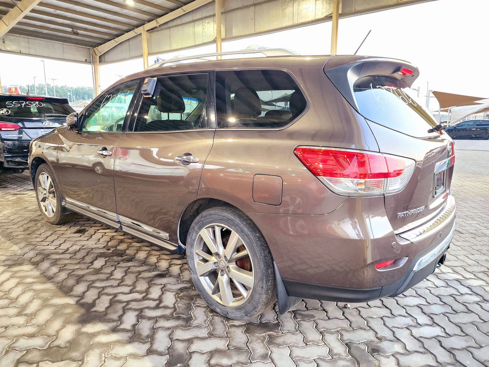 2015 NISSAN PATHFINDER — 206220 Miles — Lot 61009904 — Souq - Marhaba Auctions Used Cars - Image 3