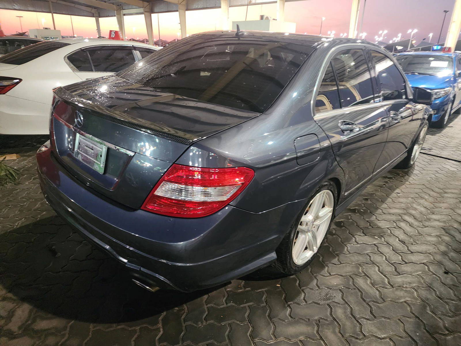 2011 MERCEDES BENZ C300 — 180805 Miles — Lot 70631683 - Marhaba Auctions Used Cars - Image 3