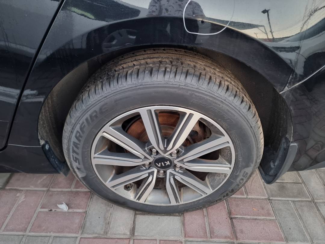 2019 KIA OPTIMA — 111178 Miles — Lot KG377249 — Souq - Marhaba Auctions Used Cars - Image 11