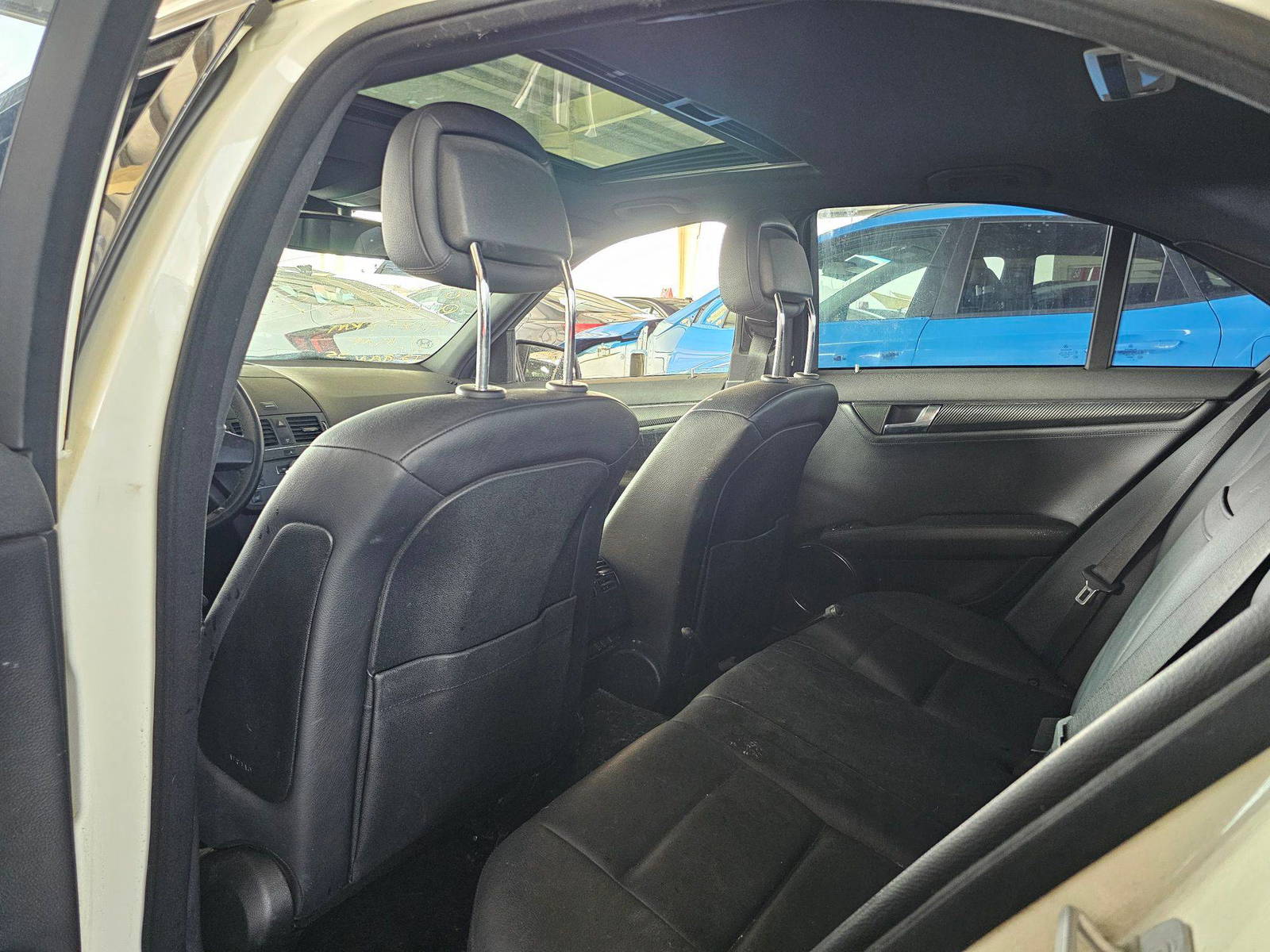 MERCEDES BENZ C300 2010 - Marhaba Auction Used Cars - Image 6