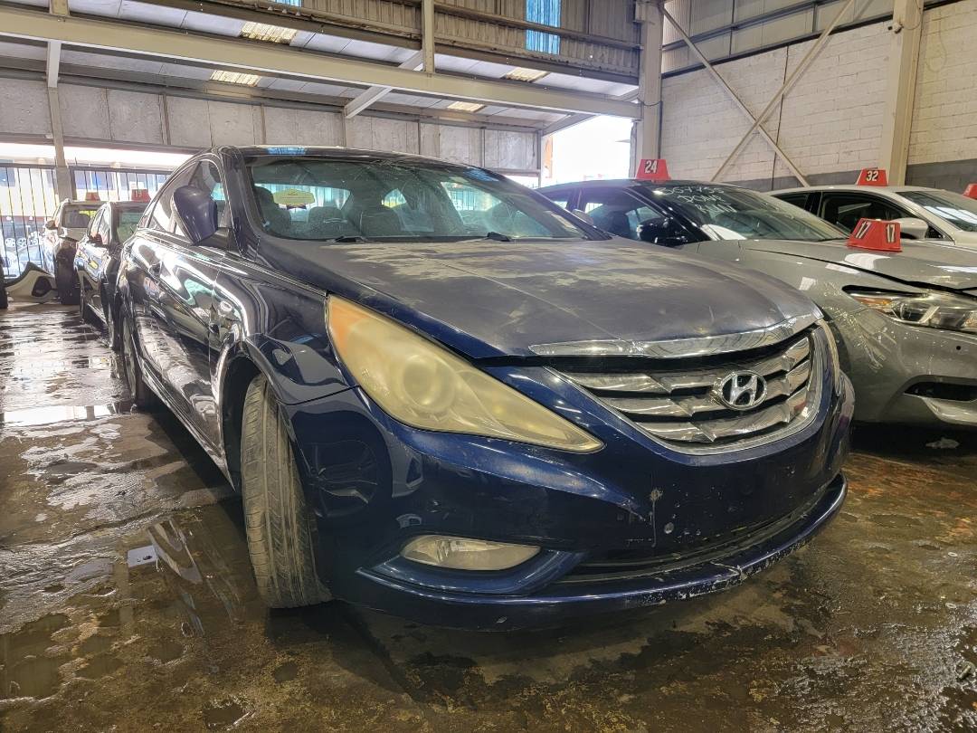 2011 HYUNDAI SONATA — 216240 Miles — Lot 40275832 — Main - Marhaba Auctions Used Cars - Image 4