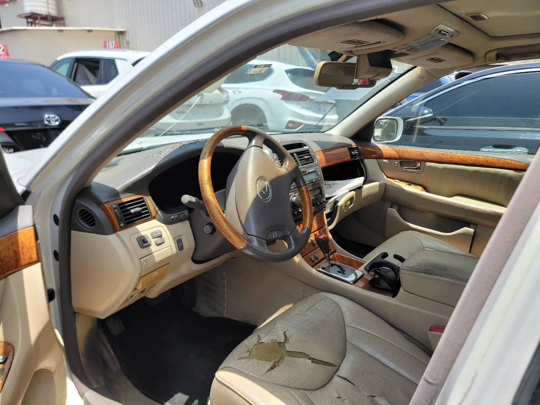 2005 LEXUS LS 430 — 239292 Miles — Lot 55011754 — Main - Marhaba Auctions Used Cars - Image 6