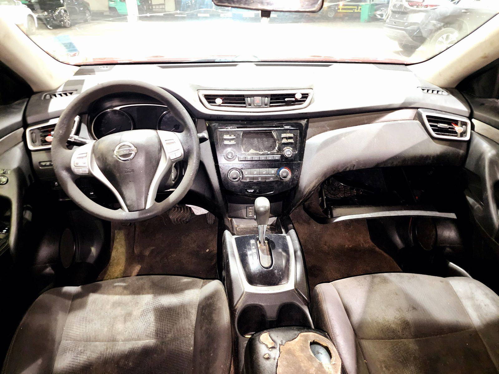 2014 NISSAN ROGUE — 176771 Miles — Lot 67951424 — Souq - Marhaba Auctions Used Cars - Image 7