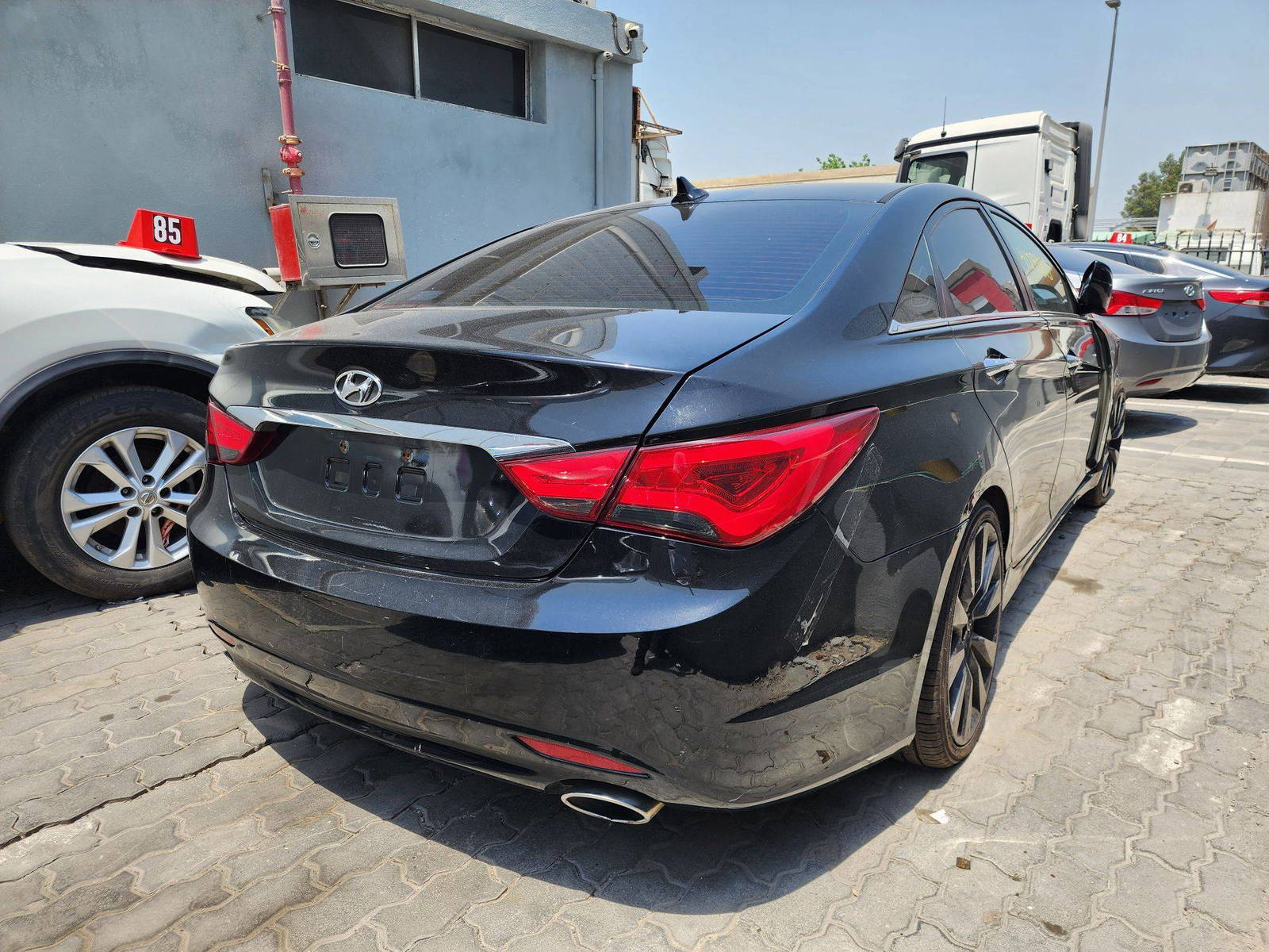 HYUNDAI SONATA 2011 - Marhaba Auction Used Cars - Image 6