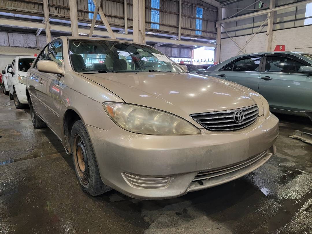 2005 TOYOTA CAMRY — 298054 Miles — Lot 40247575 — Main - Marhaba Auctions Used Cars - Image 4
