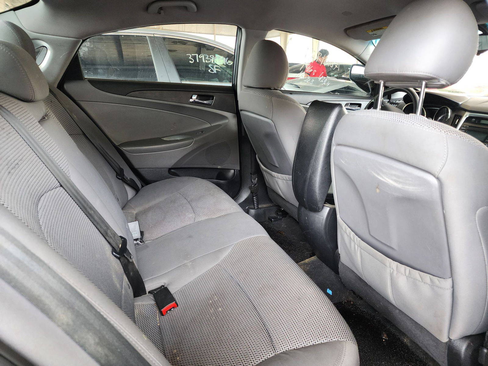 2012 HYUNDAI SONATA — 129858 Miles — Lot 38786805 — Souq - Marhaba Auctions Used Cars - Image 4