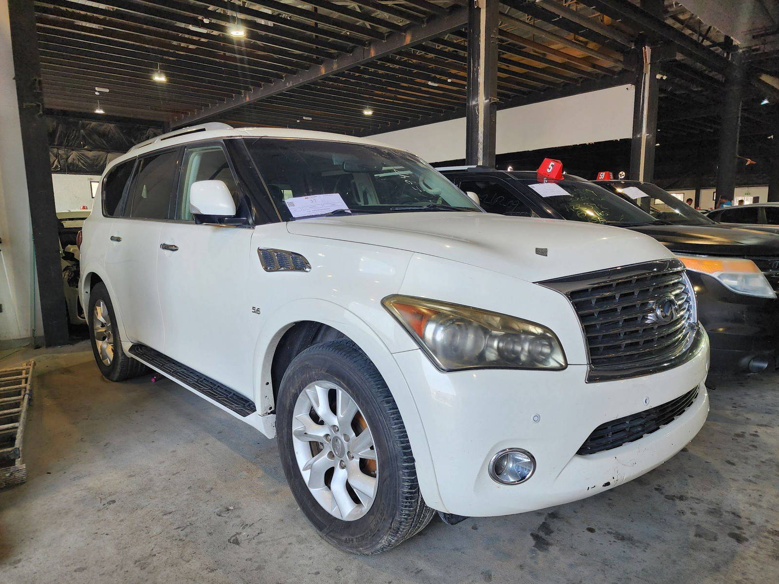 2014 INFINITI QX80 — 178399 Miles — Lot 9065947 — Souq - Marhaba Auctions Used Cars - Image 5