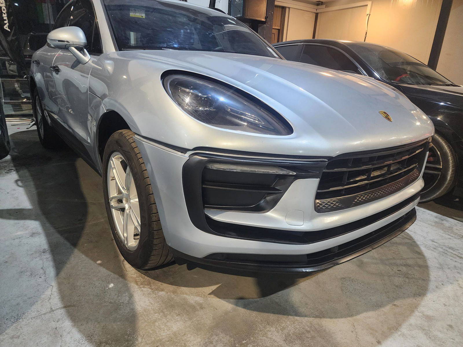 2024 PORSCHE MACAN — 15632 KM — Lot RLB03675 — Al Quoz - Marhaba Auctions Used Cars - Image 3