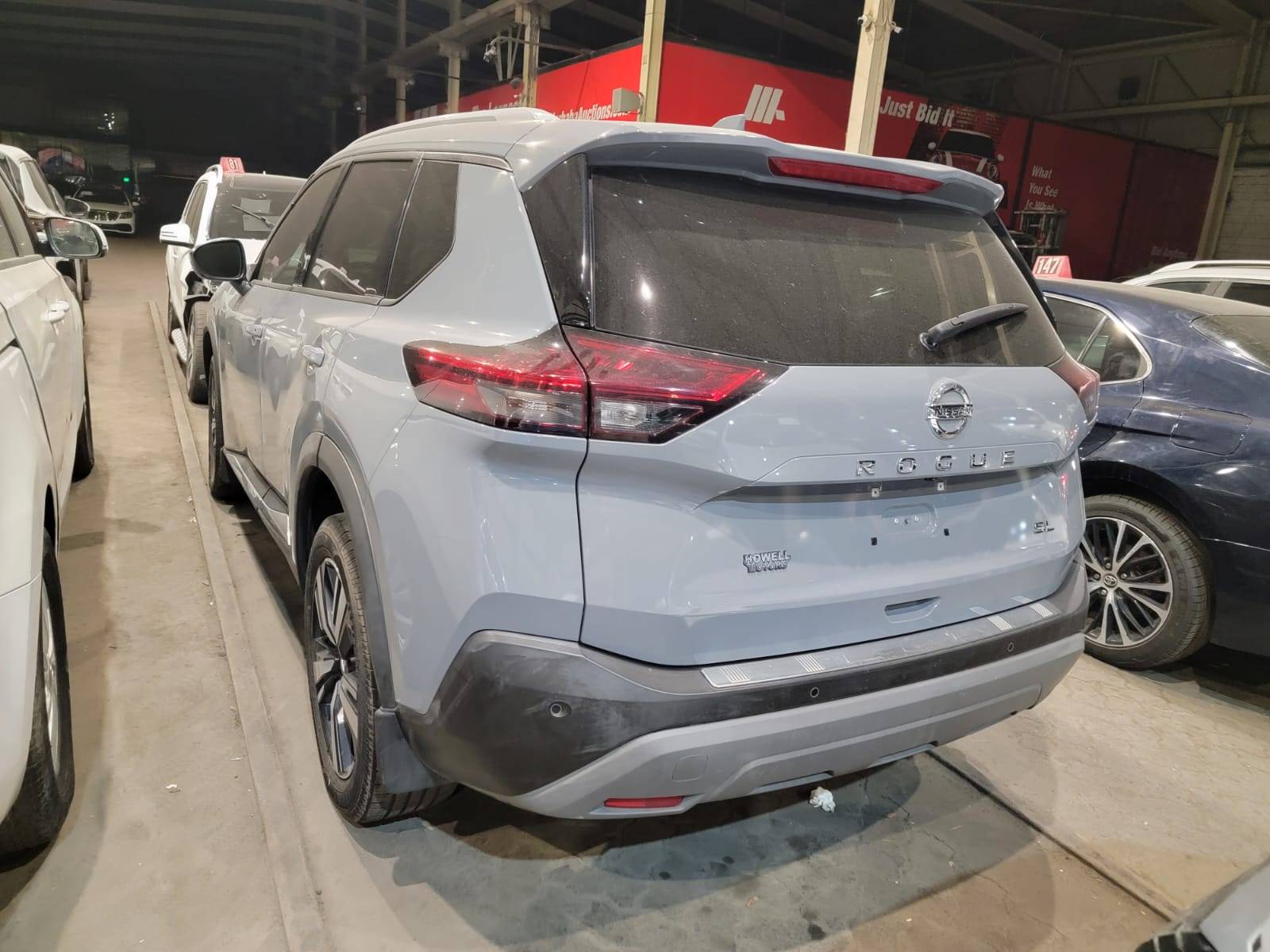Nissan Rogue 2021 view 2