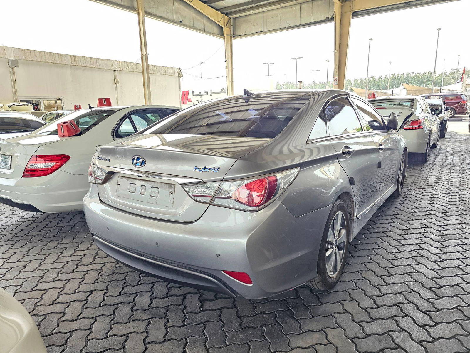 2012 HYUNDAI SONATA — 168029 KM — Lot 044600 — Souq - Marhaba Auctions Used Cars - Image 4