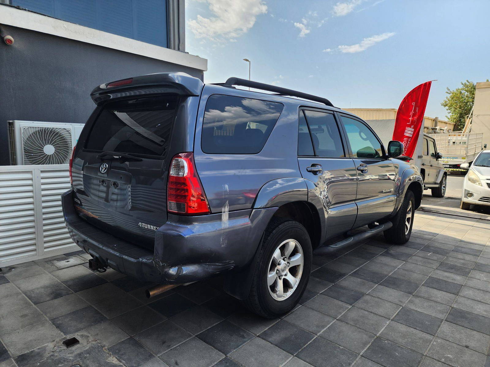 2007 TOYOTA 4RUNNER SR5 — 212408 Miles — Lot 68486574 — Al Quoz - Marhaba Auctions Used Cars - Image 3