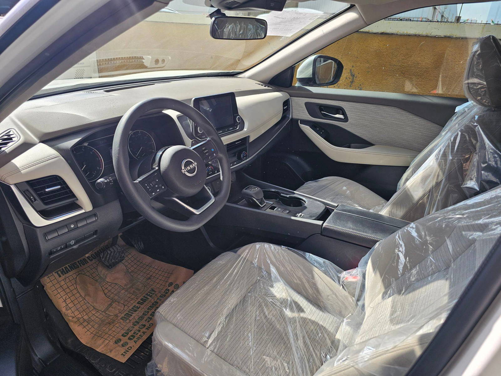 NISSAN ROGUE 2023 - Marhaba Auction Used Cars - Image 8