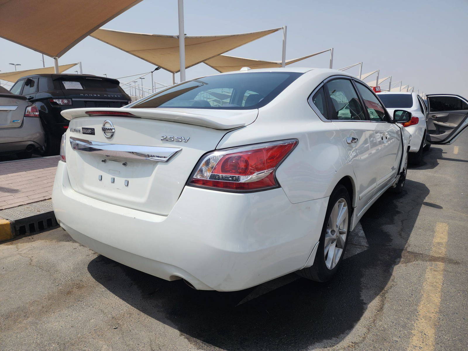 2015 NISSAN ALTIMA — 242291 Miles — Lot 38963787 — Souq - Marhaba Auctions Used Cars - Image 3