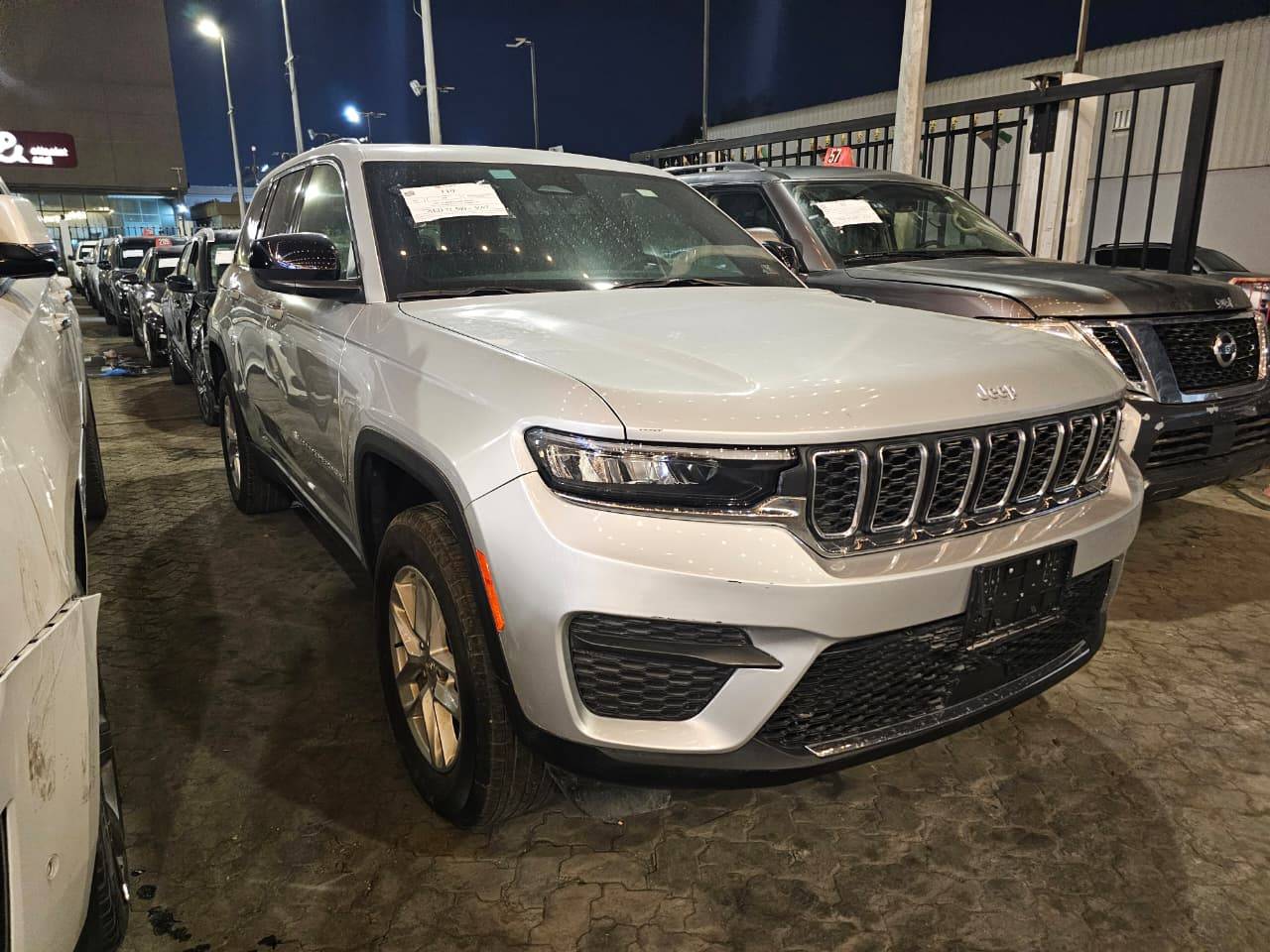 2024 JEEP GRAND CHEROKEE LAREDO — 1856 Miles — Lot 0RC109150 — Main - Marhaba Auctions Used Cars - Image 3