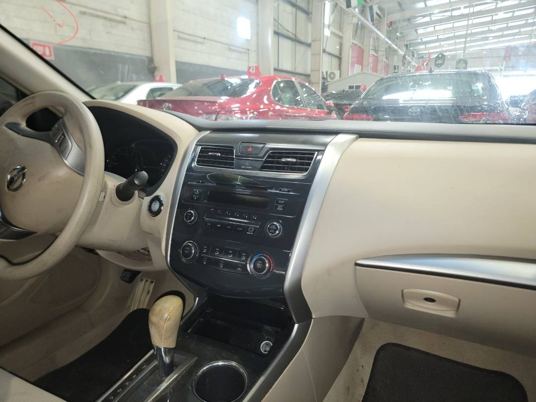 2013 NISSAN ALTIMA — 175224 Miles — Lot 62993163 - Marhaba Auctions Used Cars - Image 6