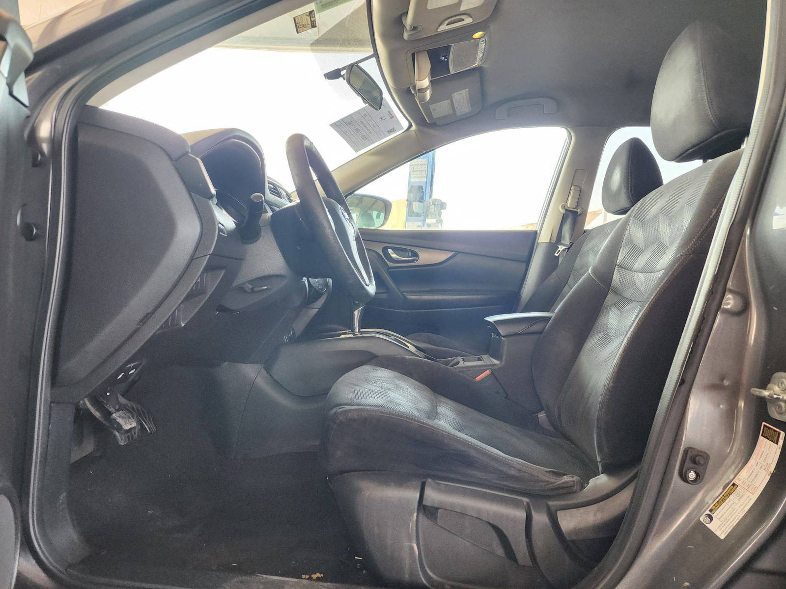 2015 NISSAN ROGUE — 123221 Miles — Lot 56336604 — Souq - Marhaba Auctions Used Cars - Image 8