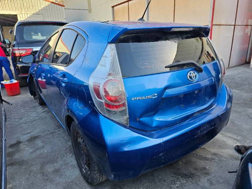 TOYOTA PRIUS C