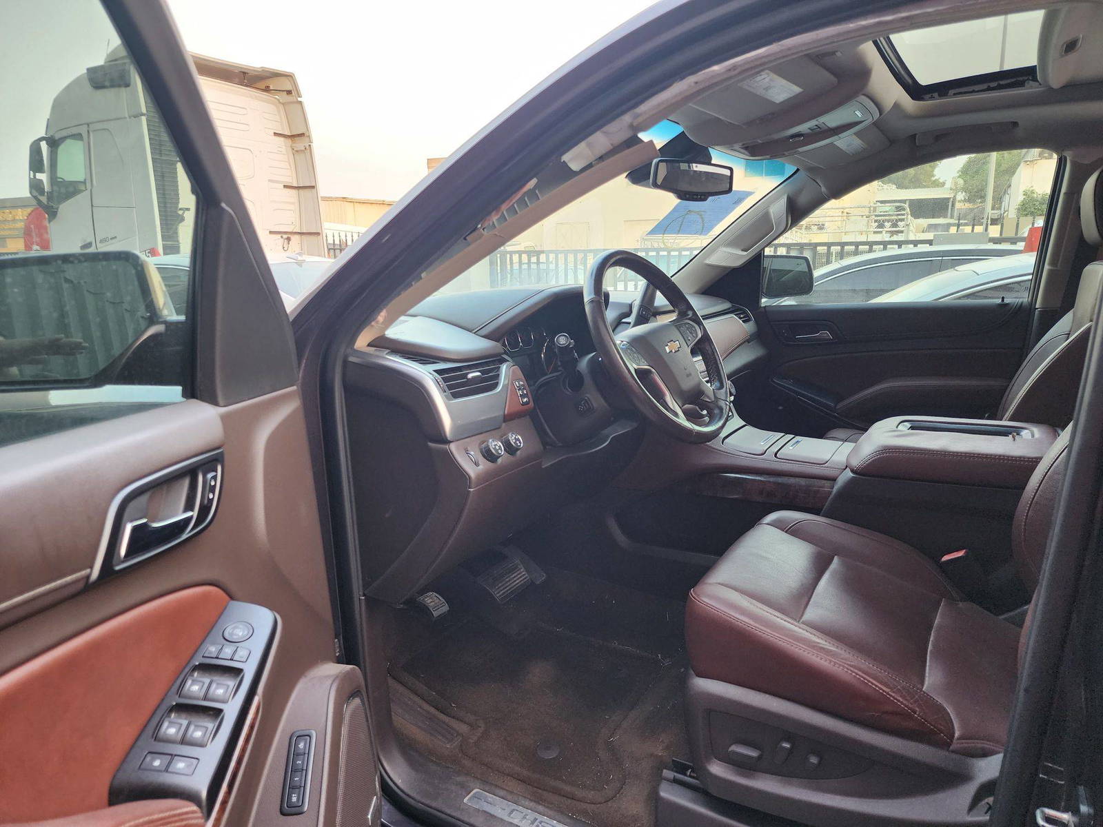 2015 CHEVROLET TAHOE — 157912 Miles — Lot 44991075 — Al Quoz - Marhaba Auctions Used Cars - Image 9