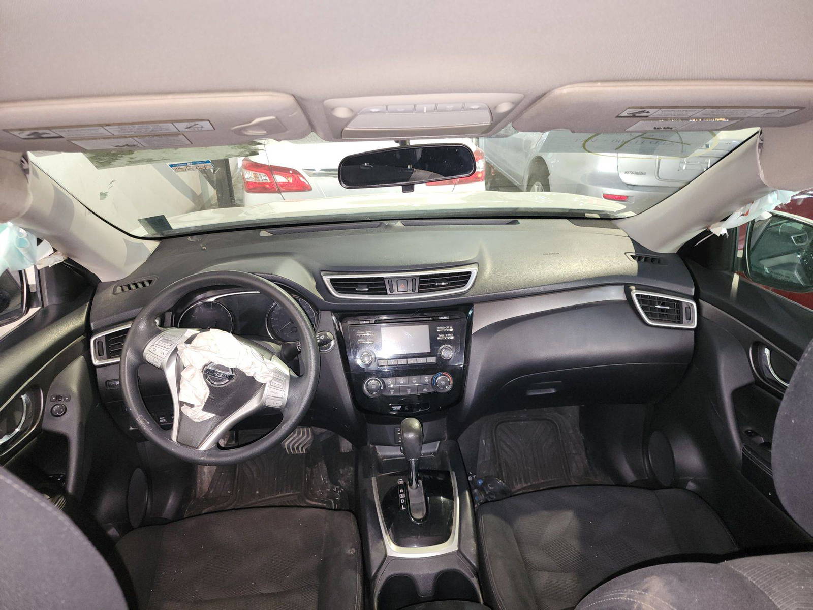 2016 NISSAN ROGUE — 150047 KM — Lot 47379435 — Al Quoz - Marhaba Auctions Used Cars - Image 7