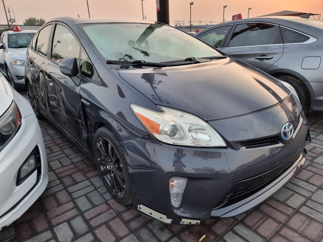 2015 TOYOTA PRIUS — 289520 Miles — Lot 8F1904061 — Ind. 12 - Marhaba Auctions Used Cars - Image 3