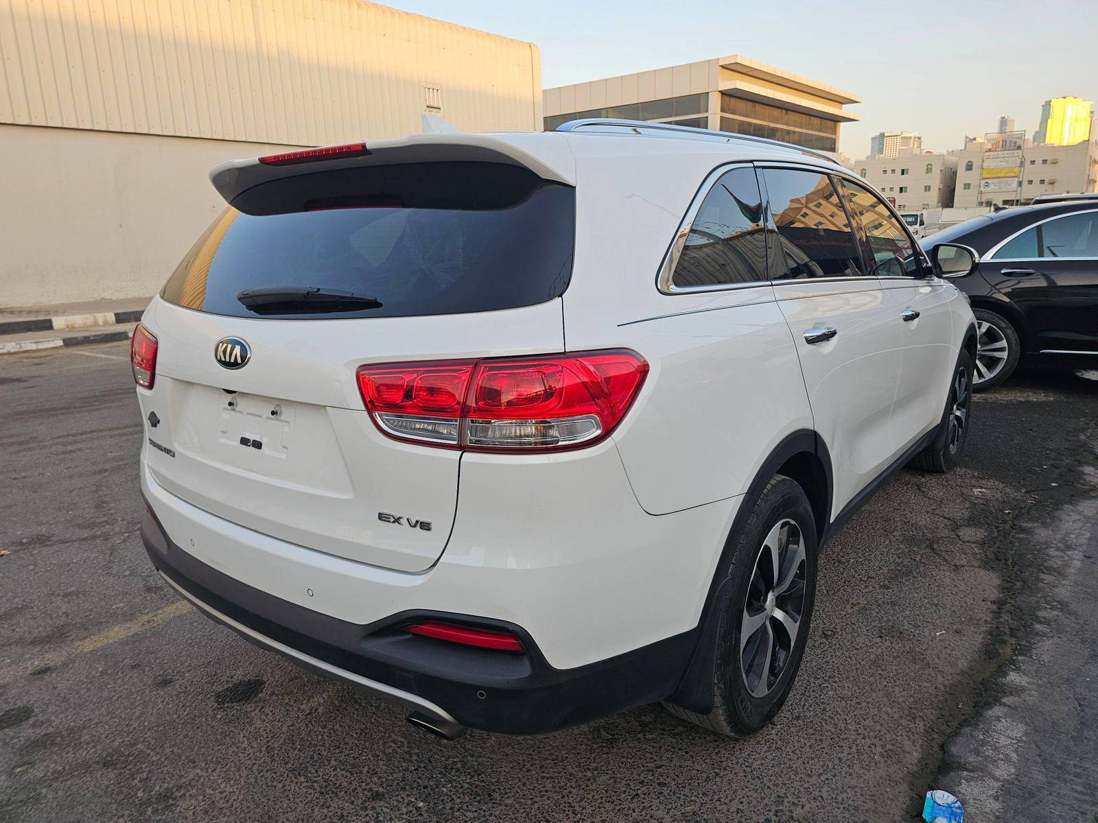 KIA SORENTO 2017 - Marhaba Auction Used Cars - Image 4