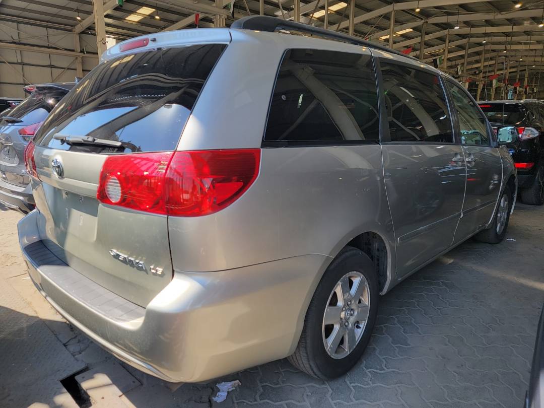 TOYOTA SIENNA 2006 - Marhaba Auction Used Cars - Image 4