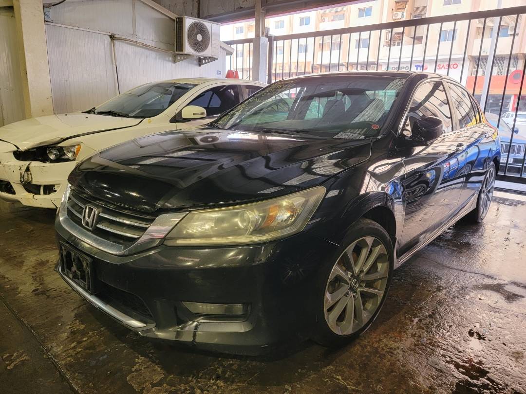 2014 HONDA ACCORD — 225565 KM — Lot 12338023 — Souq - Marhaba Auctions Used Cars - Image 4
