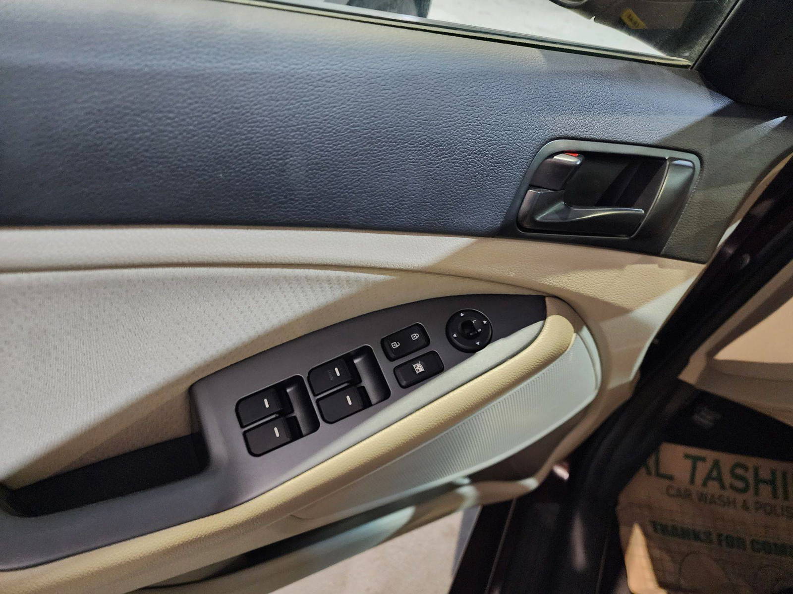2015 KIA OPTIMA — 143019 Miles — Lot 69306 — Al Quoz - Marhaba Auctions Used Cars - Image 10