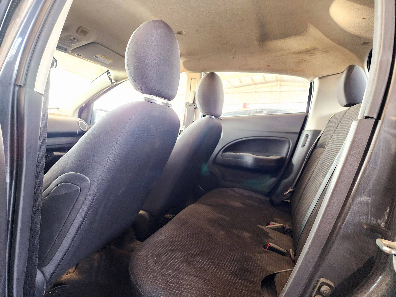 2015 MITSUBISHI MIRAGE — 166132 Miles — Lot 2FH013193 — Souq - Marhaba Auctions Used Cars - Image 6