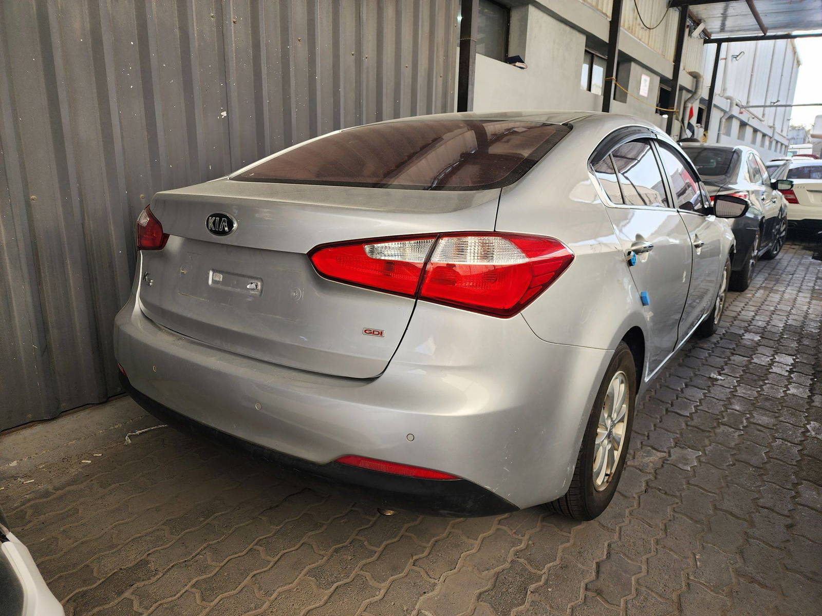 2013 KIA K3 — 150213 KM — Lot 042639 — Main - Marhaba Auctions Used Cars - Image 5