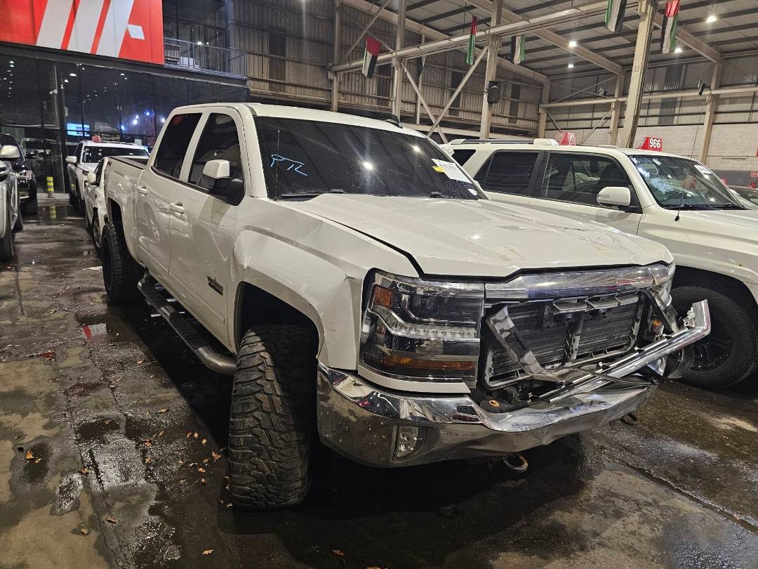 2018 CHEVROLET SILVERADO — 167954 Miles — Lot 5JG166403 — Main - Marhaba Auctions Used Cars - Image 5