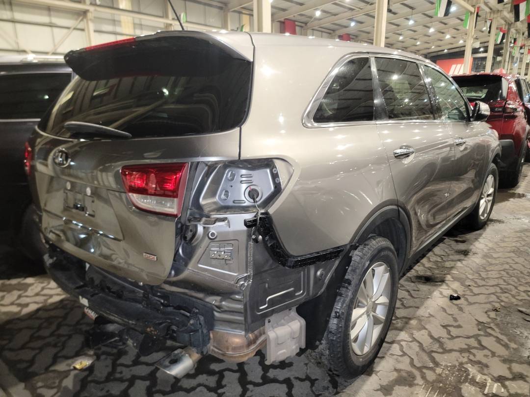 2017 KIA SORENTO — 105072 Miles — Lot 68415602 - Marhaba Auctions Used Cars - Image 3