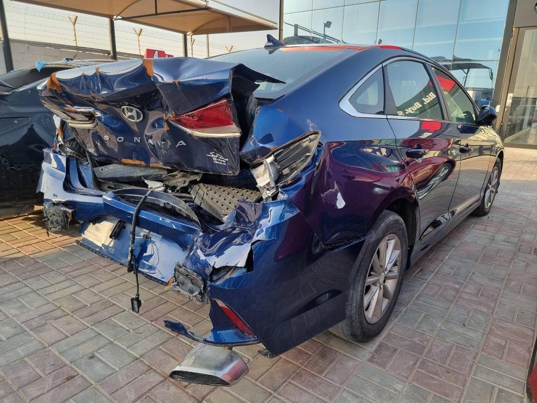2019 HYUNDAI SONATA — 85679 Miles — Lot 98254562 — Ind. 12 - Marhaba Auctions Used Cars - Image 5