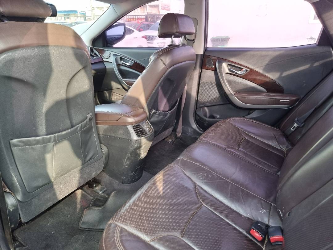 HYUNDAI GRANDEUR 2011 - Marhaba Auction Used Cars - Image 6