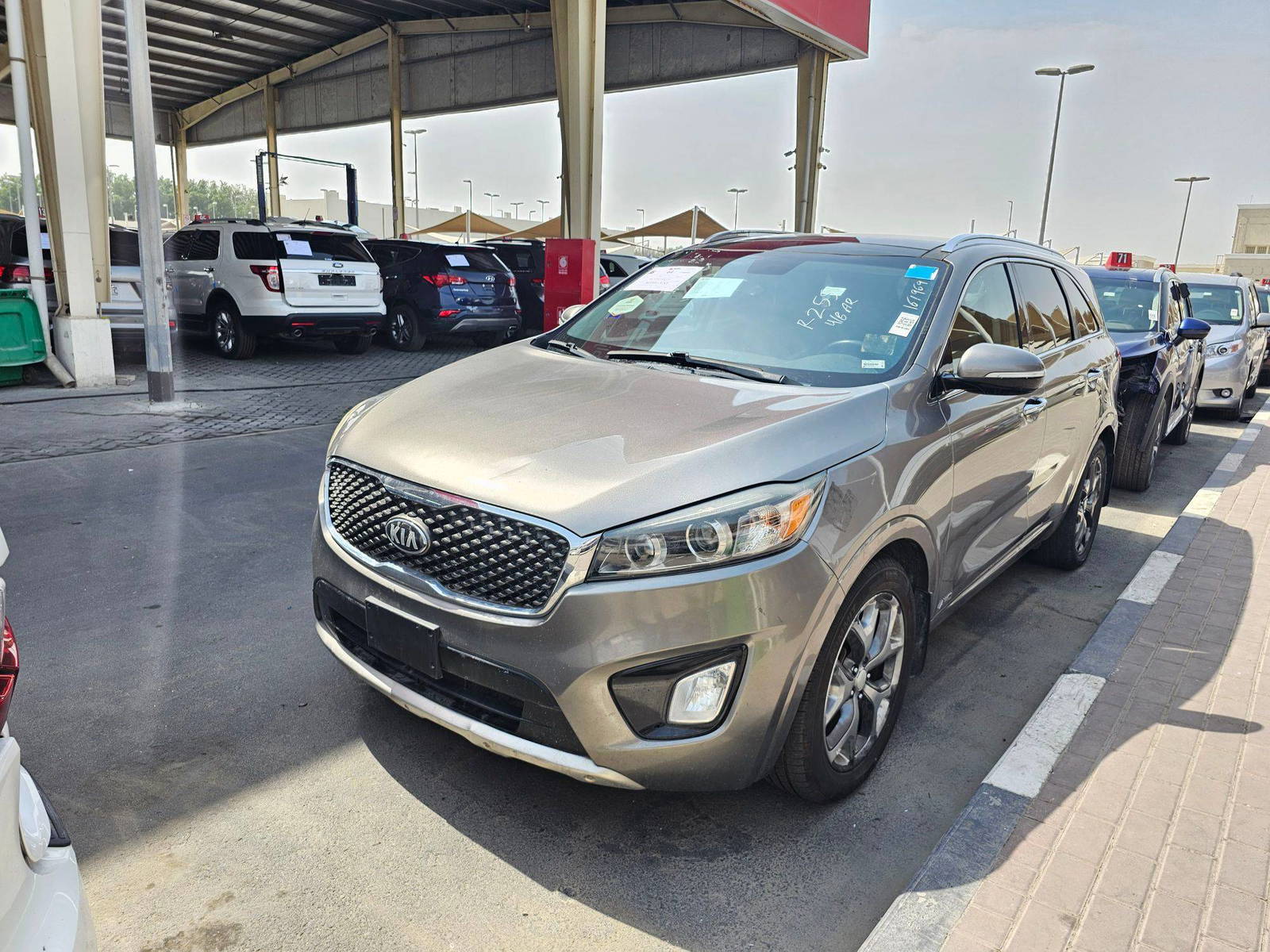2016 KIA SORENTO — 161969 Miles — Lot 58GG107747 — Souq - Marhaba Auctions Used Cars - Image 4