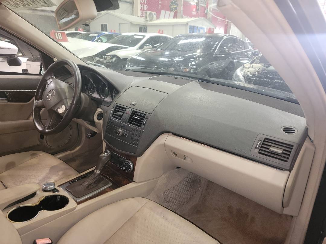 2010 MERCEDES BENZ C300 — 210162 Miles — Lot 81419243 - Marhaba Auctions Used Cars - Image 6