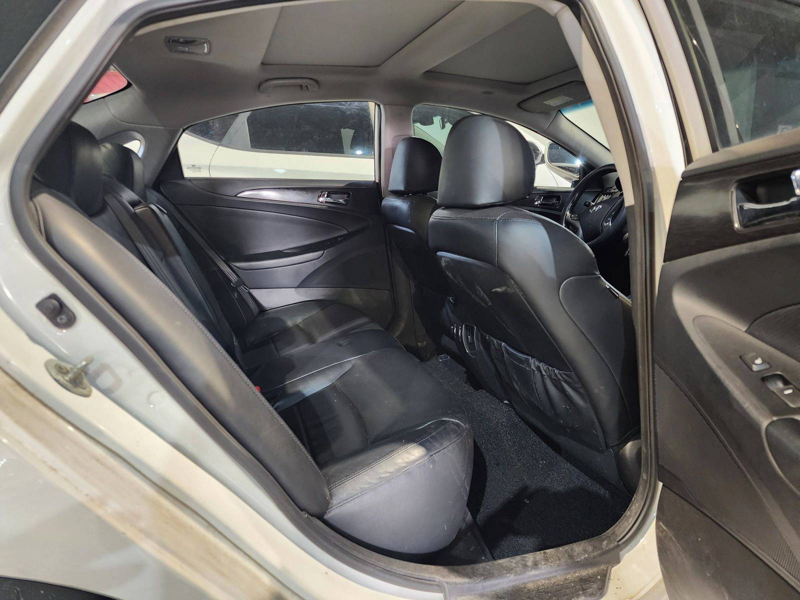 2014 HYUNDAI SONATA — 185251 KM — Lot 591116 — Al Quoz - Marhaba Auctions Used Cars - Image 8