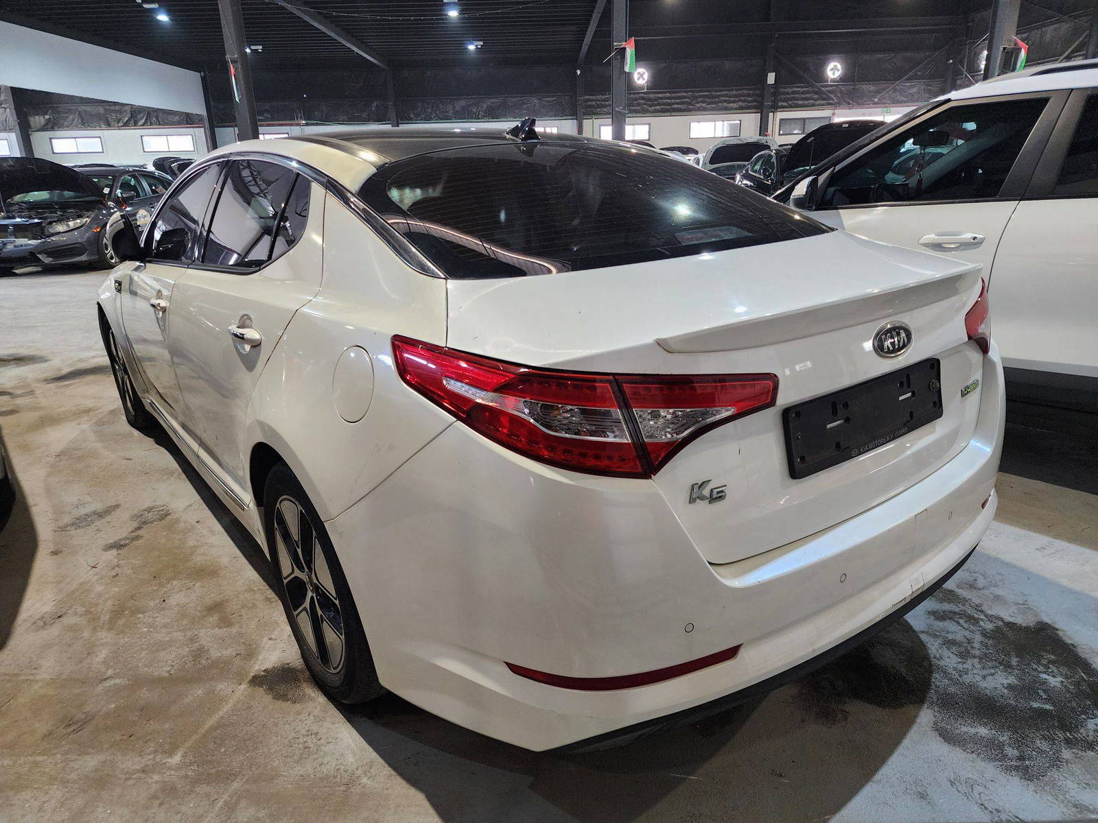2013 KIA K5 — 205687 KM — Lot DA020047 — Al Quoz - Marhaba Auctions Used Cars - Image 4