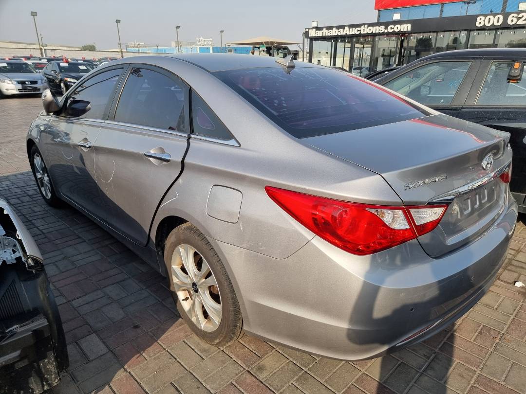 2011 HYUNDAI SONATA — 137309 KM — Lot 125487 — Ind. 12 - Marhaba Auctions Used Cars - Image 5
