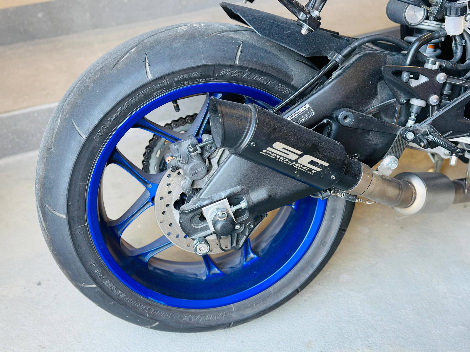 2023 YAMAHA YZFR1 — 2202 Miles — Lot 2946 — Main - Marhaba Auctions Used Cars - Image 7