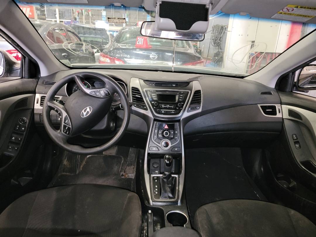 2015 HYUNDAI ELANTRA — 161256 KM — Lot 43717784 — Main - Marhaba Auctions Used Cars - Image 8