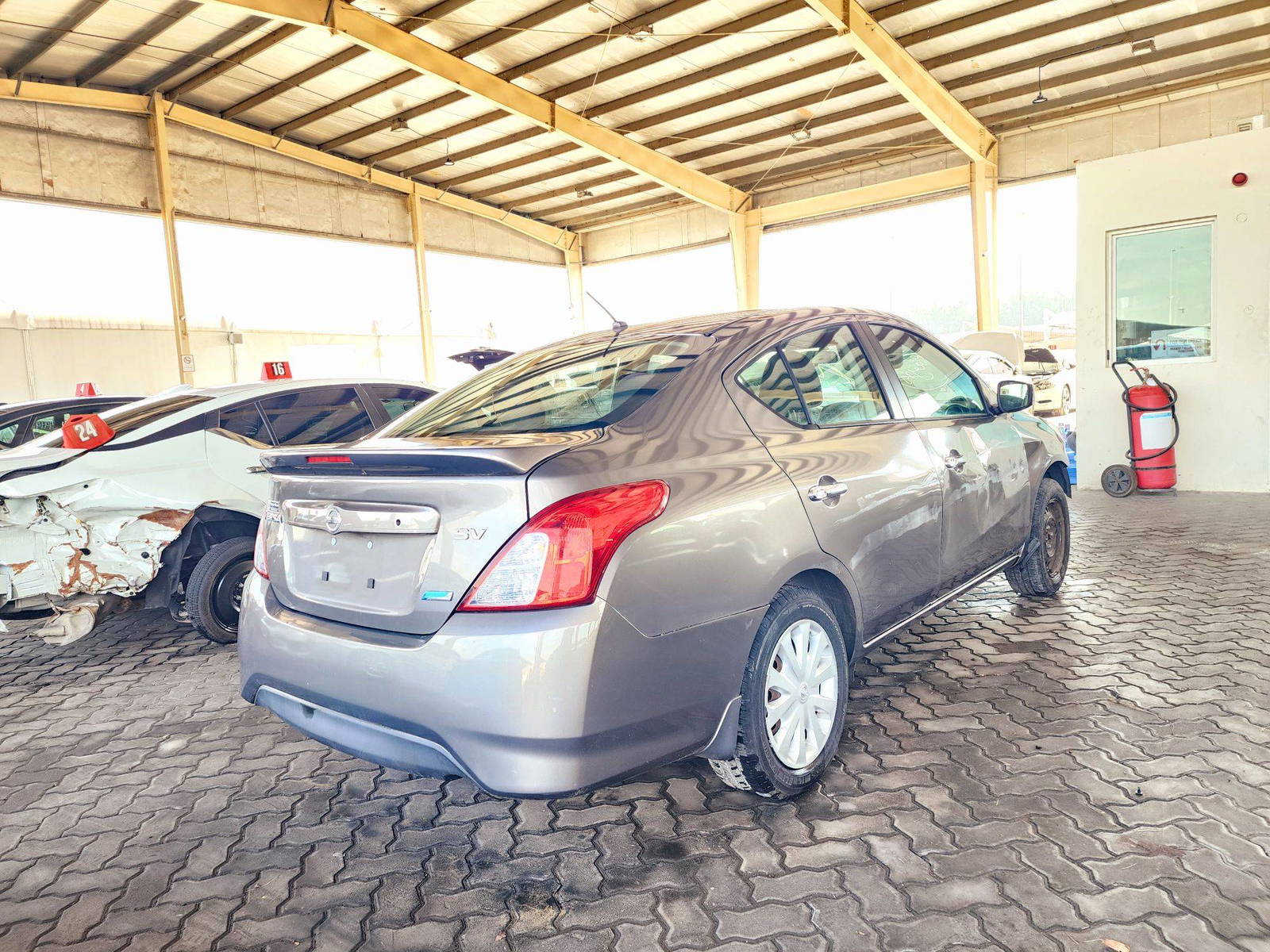 2015 NISSAN VERSA — 83583 Miles — Lot 40307390 — Souq - Marhaba Auctions Used Cars - Image 3