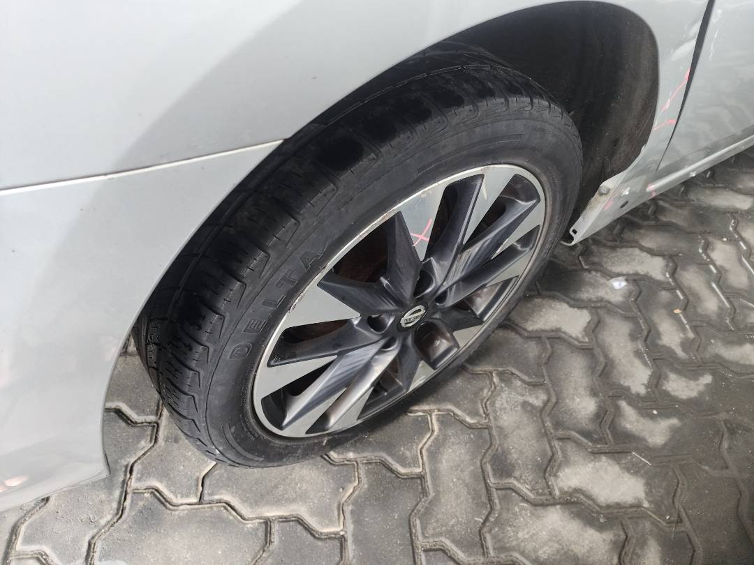 2018 NISSAN SENTRA — 87040 Miles — Lot 71839833 - Marhaba Auctions Used Cars - Image 8