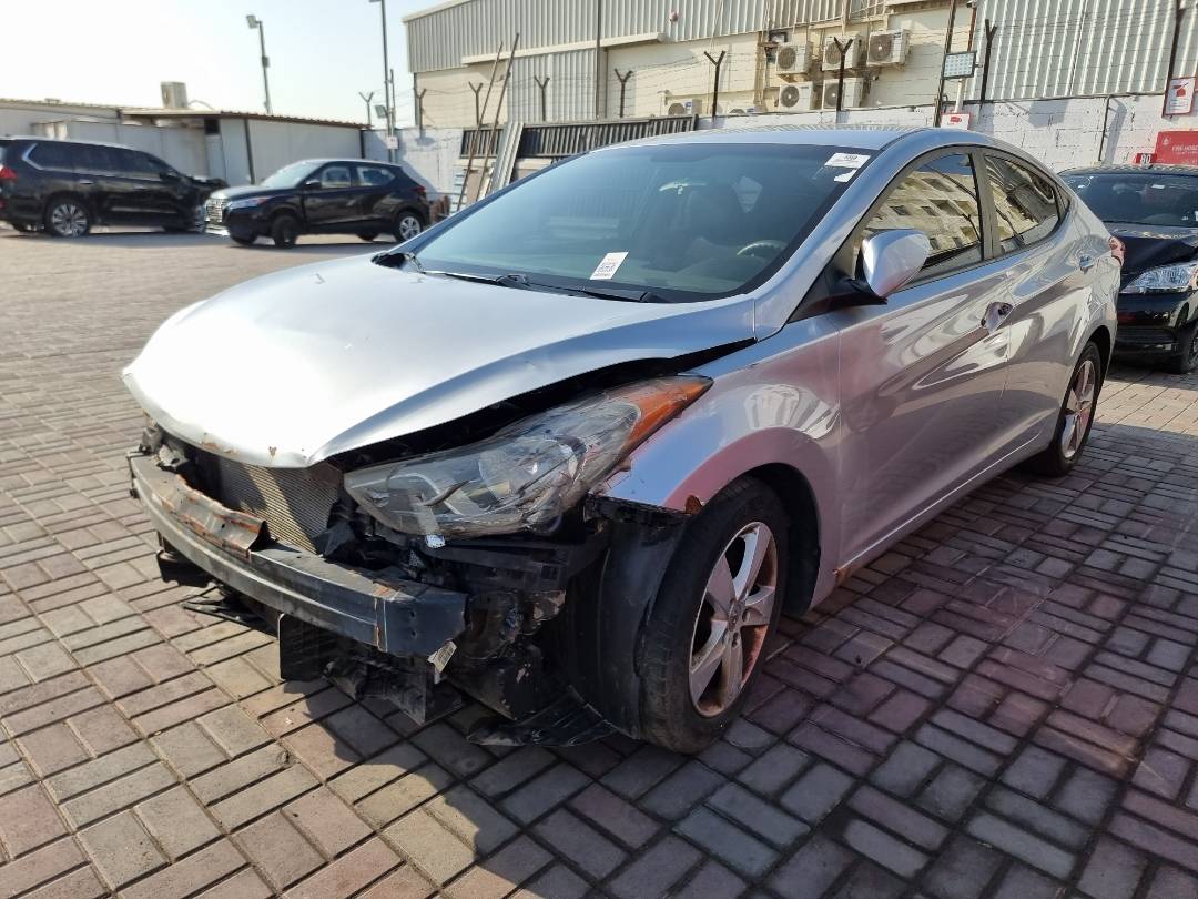 2011 HYUNDAI ELANTRA — 238677 Miles — Lot 125487 — Souq - Marhaba Auctions Used Cars - Image 4