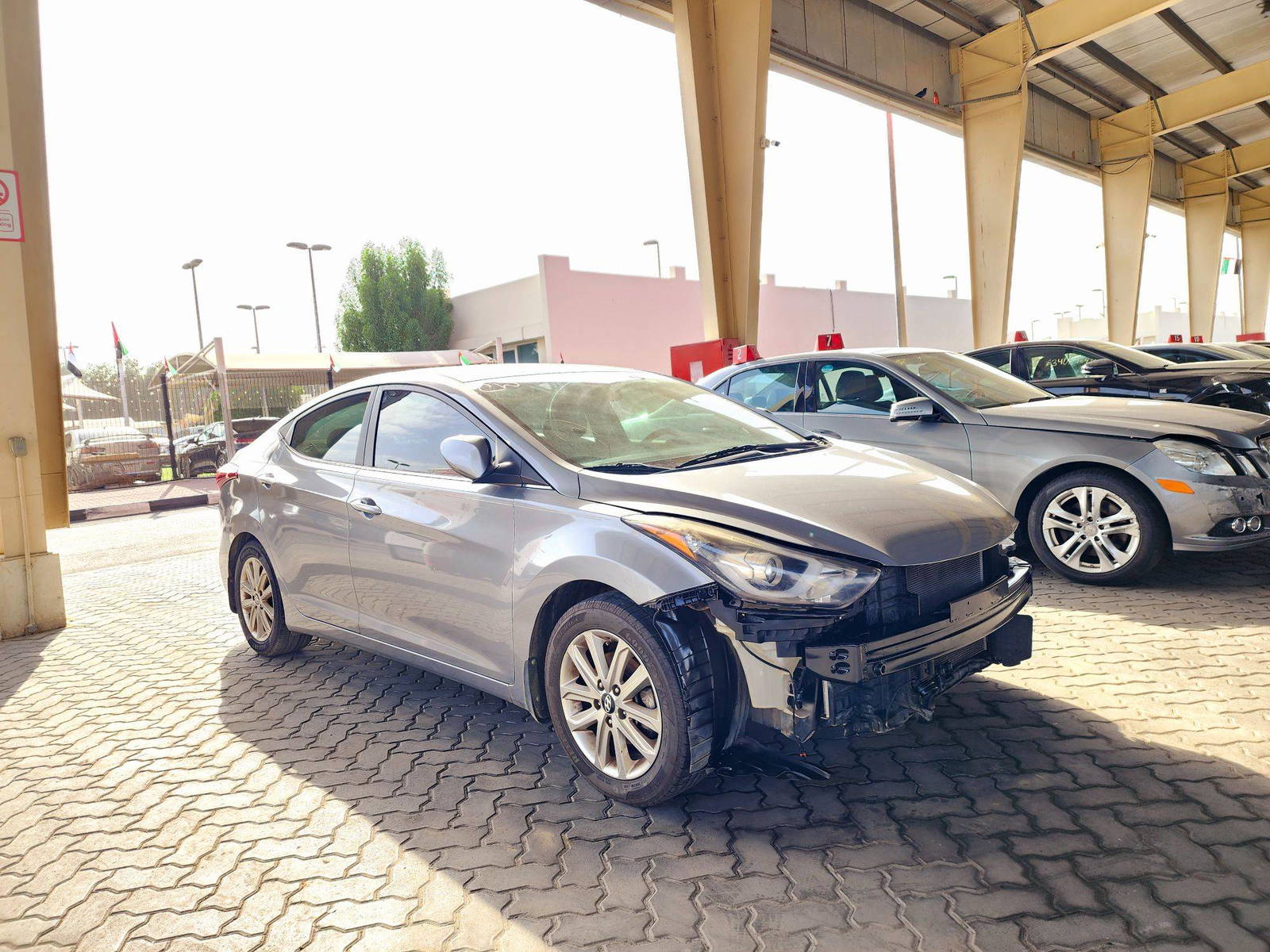 2015 HYUNDAI ELANTRA — 168670 Miles — Lot FU321230 — Souq - Marhaba Auctions Used Cars - Image 4