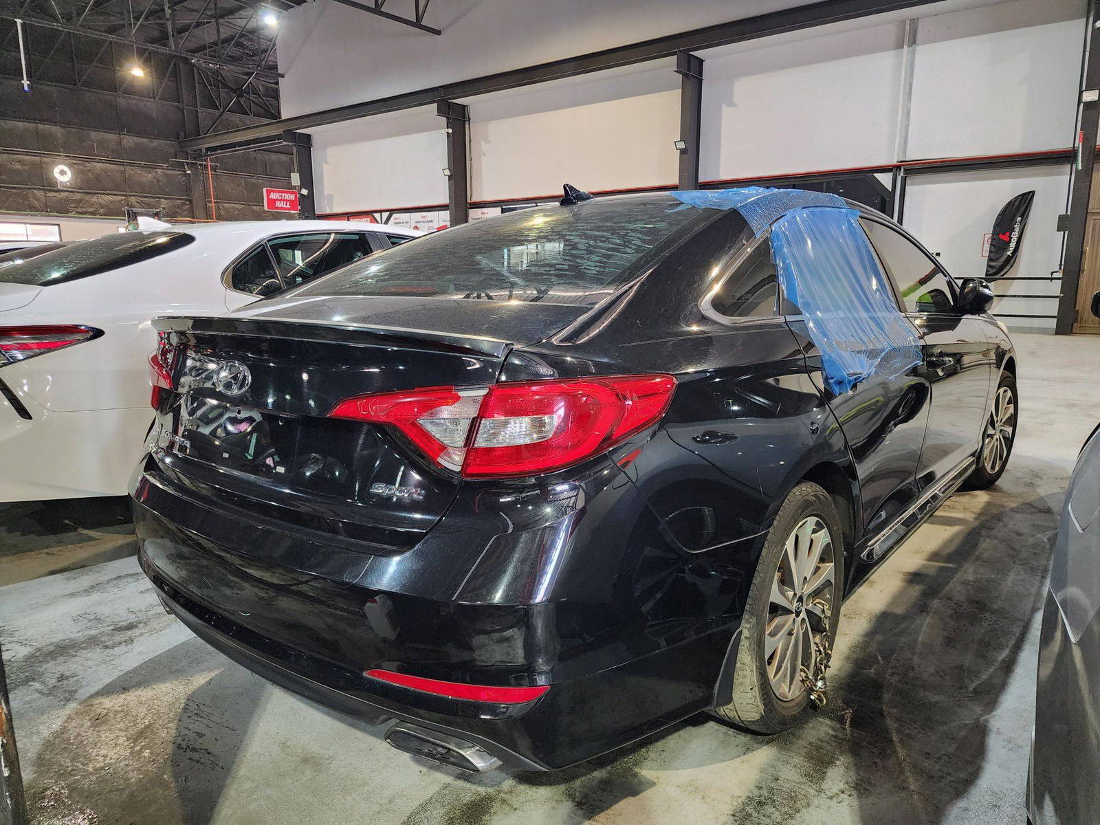 2015 HYUNDAI SONATA — 190648 Miles — Lot 85073754 — Souq - Marhaba Auctions Used Cars - Image 4