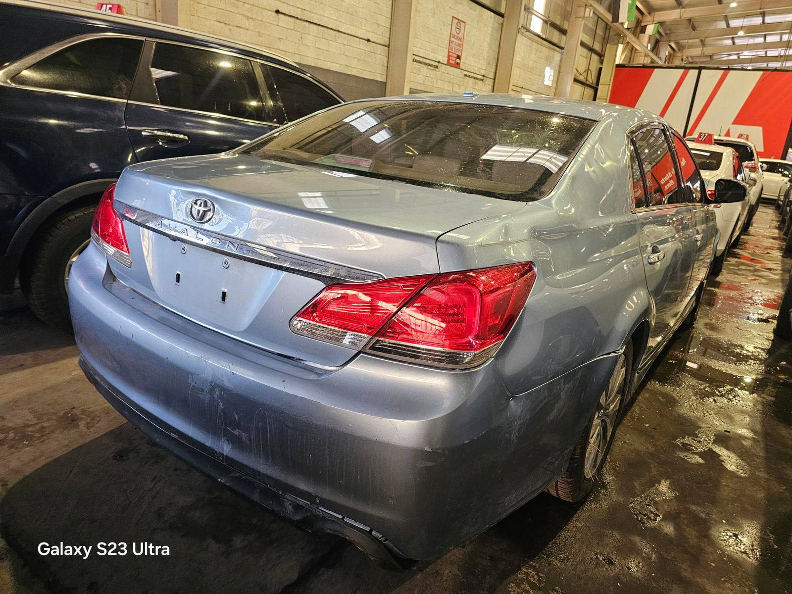 2011 TOYOTA AVALON — 131386 Miles — Lot U406222 — Main - Marhaba Auctions Used Cars - Image 5